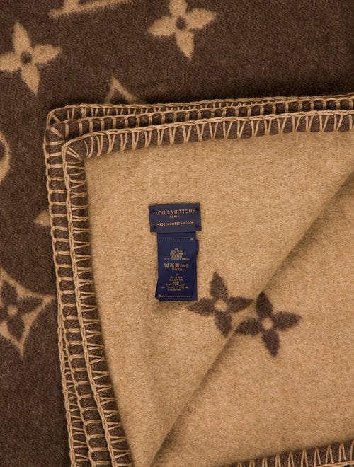 Louis Vuitton Neo Monogram Throw Blanket