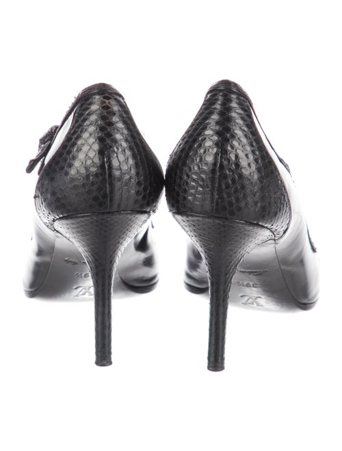 Louis Vuitton Leather T-Strap Pumps