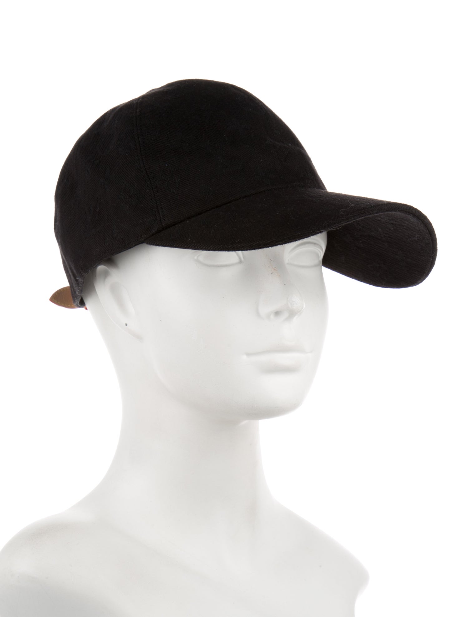 Louis Vuitton Monogram Essential Cap