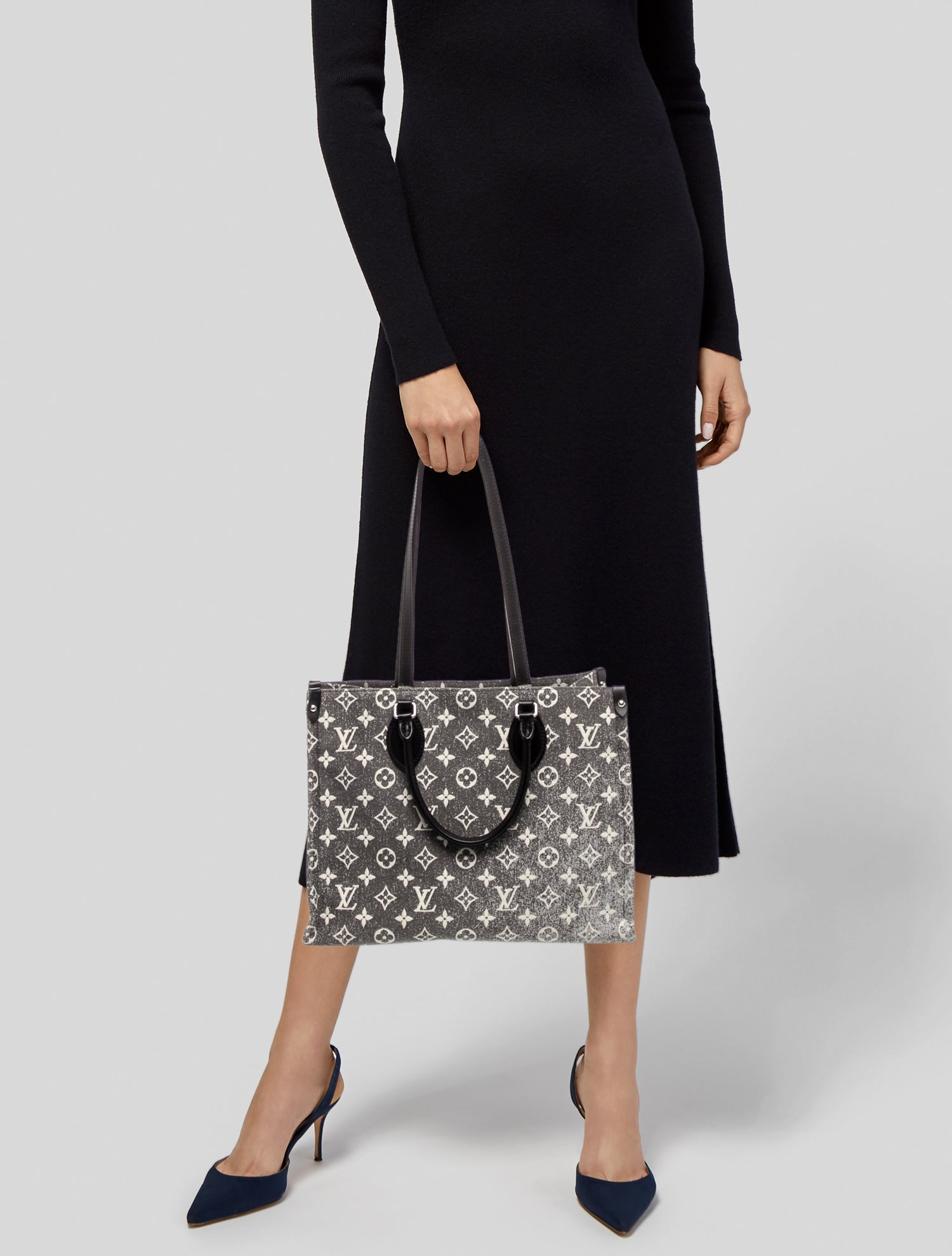 Louis Vuitton Monogram OnTheGo MM