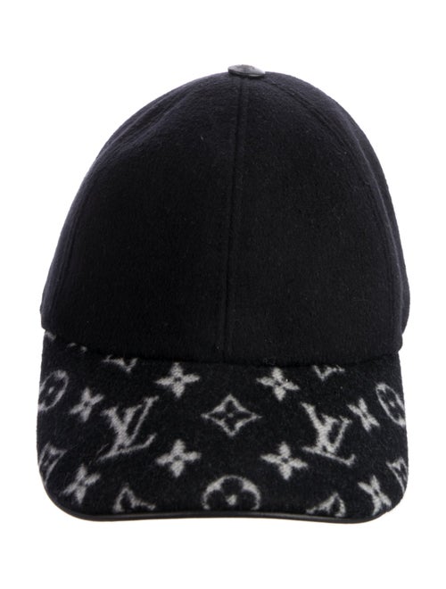 Louis Vuitton 2022 Monogram Endless Cap