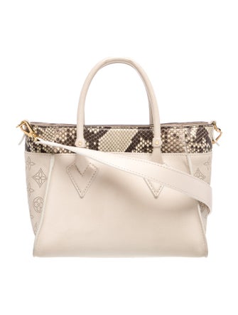 Louis Vuitton Signature On My Side PM