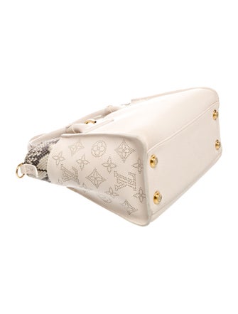 Louis Vuitton Signature On My Side PM