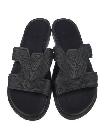 Louis Vuitton 2023 LV Monogram Slides