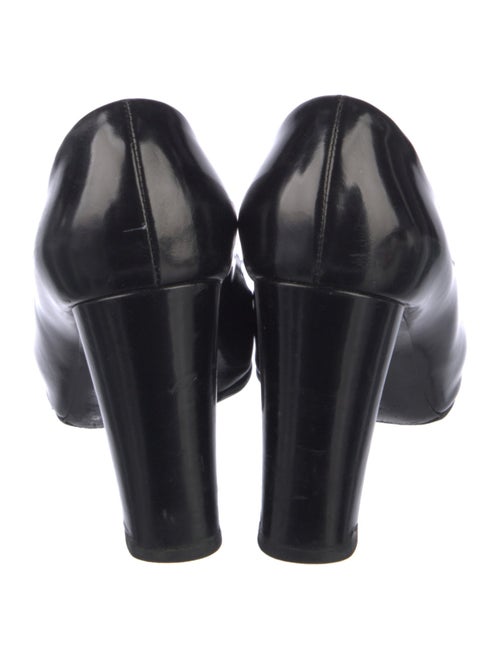 Louis Vuitton Signature Logo Leather Pumps