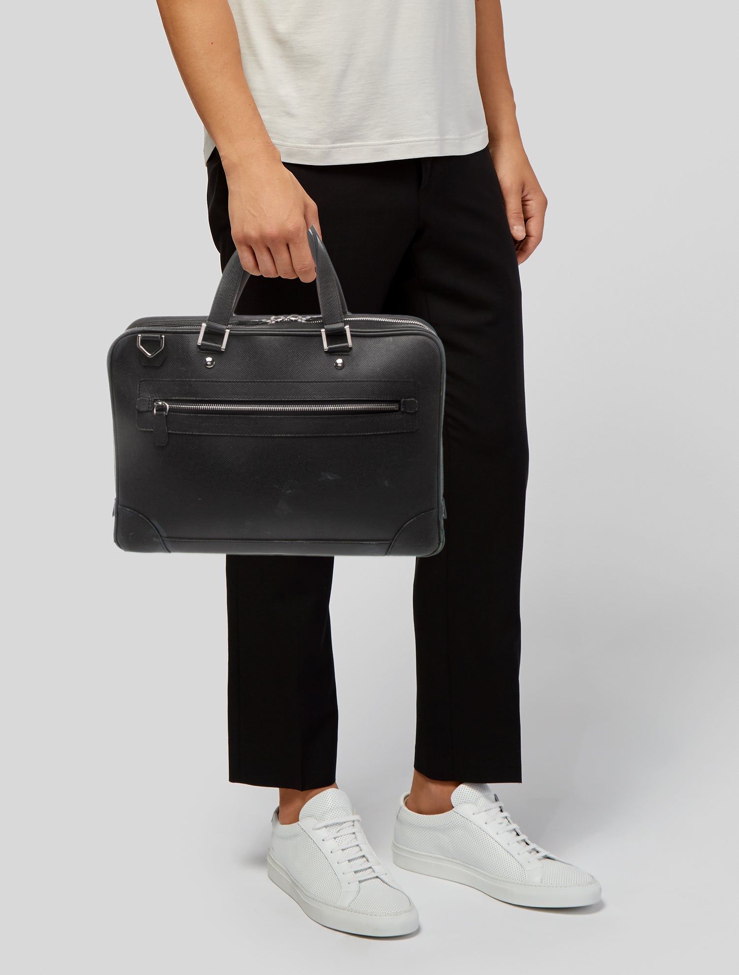 Louis Vuitton Taiga Leather Porte-Documents