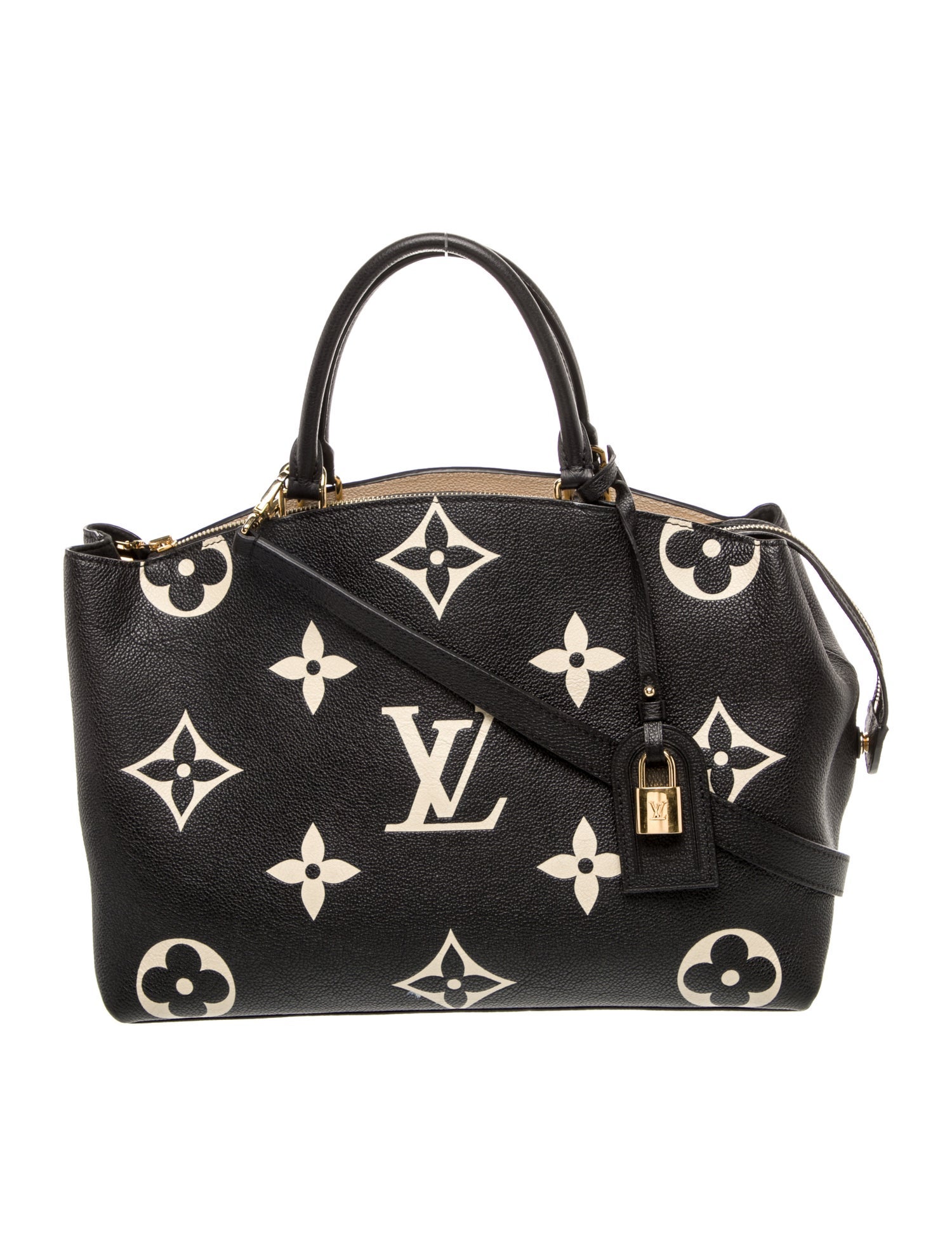 Louis Vuitton Monogram Giant Grand Palais