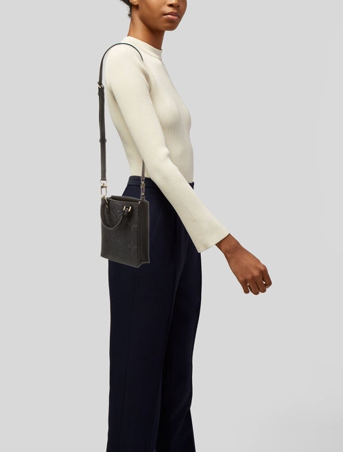 Louis Vuitton Monogram Giant Sac Plat Petit