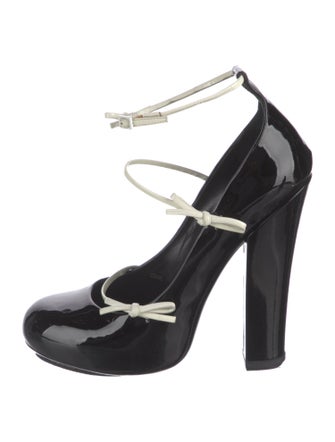 Louis Vuitton Patent Leather Bow Accents Pumps