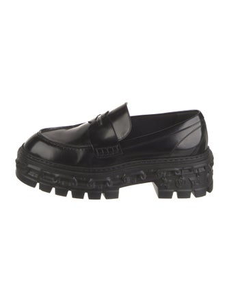 Louis Vuitton Patent Leather Chain-Link Accents Loafers