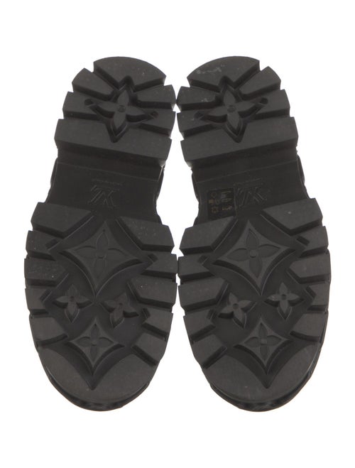 Louis Vuitton Patent Leather Chain-Link Accents Loafers