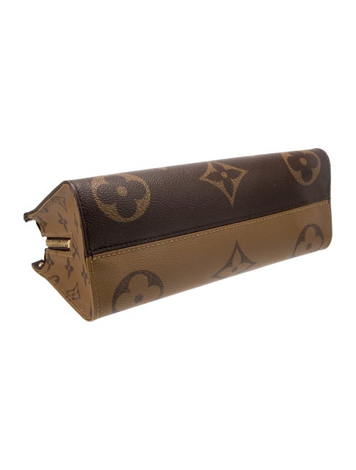 Louis Vuitton Monogram Giant OnTheGo East West