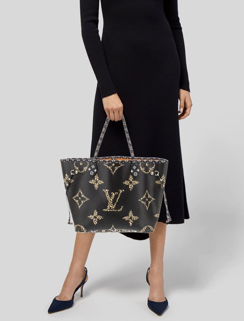 Louis Vuitton LV Monogram Neverfull w/Pouch MM