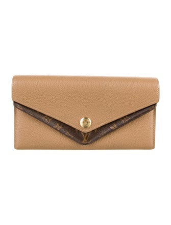 Louis Vuitton 2018 LV Monogram Double V Wallet
