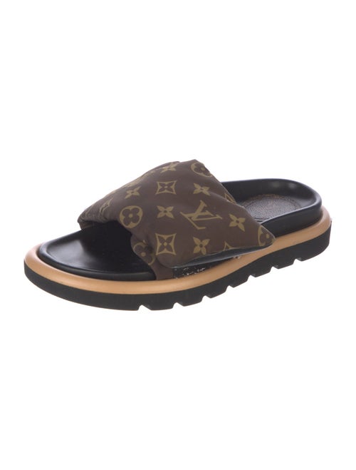Louis Vuitton 2021 LV Monogram Slides