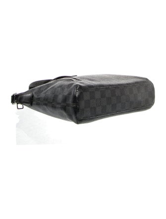 Louis Vuitton Damier Graphite Mick PM