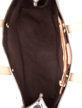 Louis Vuitton Monogram Vernis Reade PM