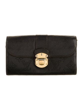 Louis Vuitton 1941 Monogram Pattern Amelia Wallet