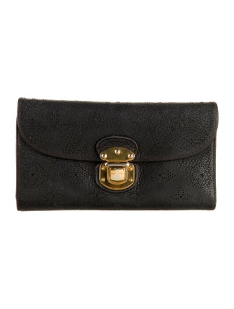 Louis Vuitton 2007 LV Monogram Amelia Wallet