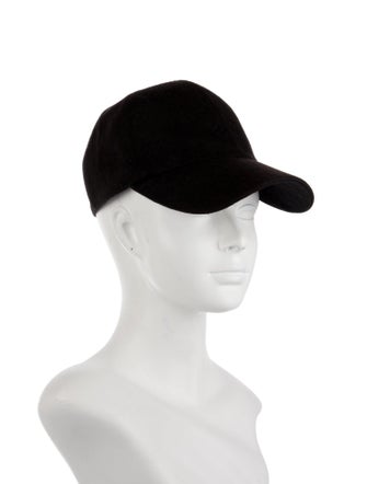 Louis Vuitton Monogram Essential Cap