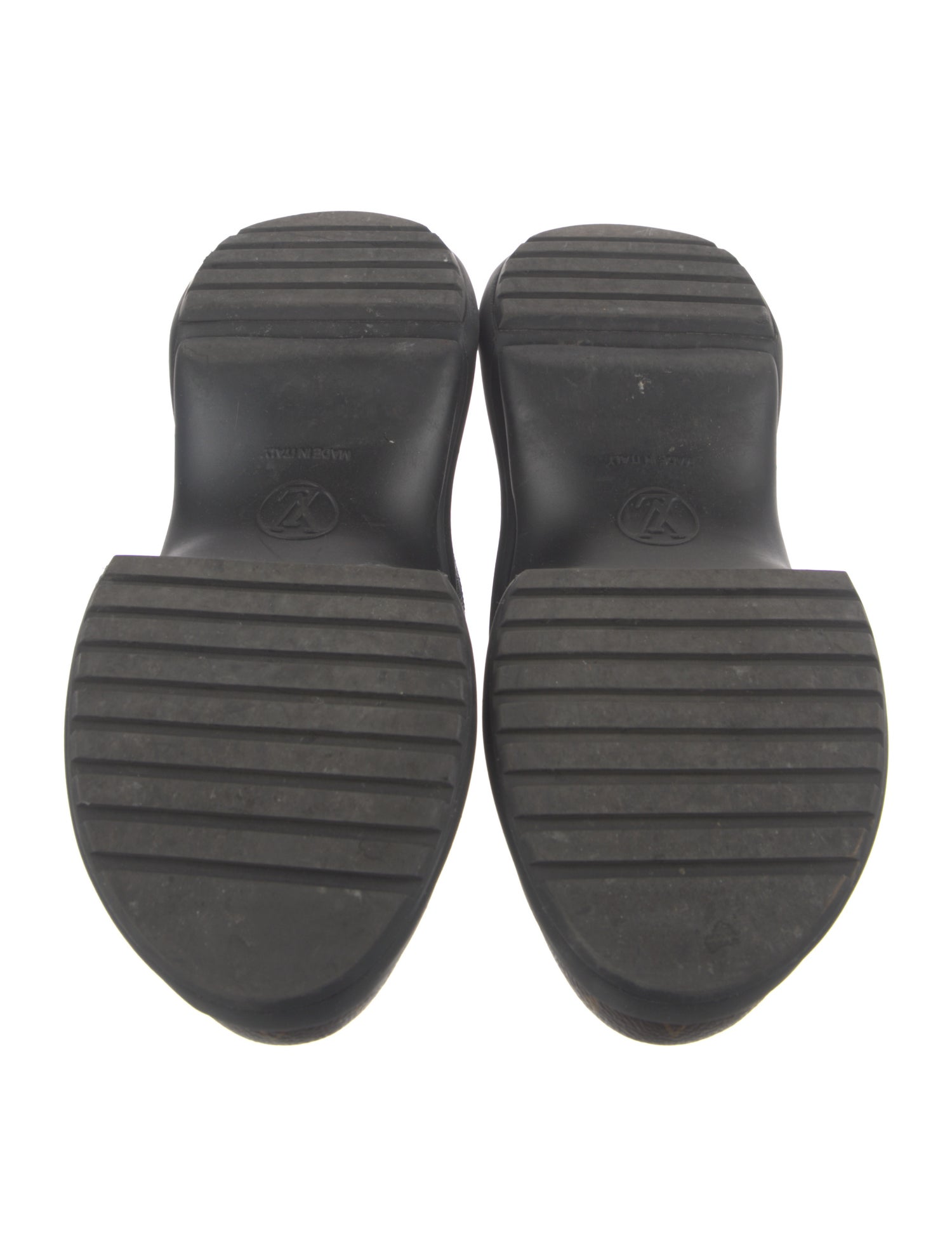 Louis Vuitton Leather Printed Chunky Sneakers