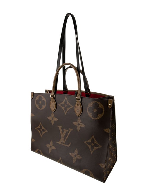 Louis Vuitton Monogram Giant OnTheGo GM