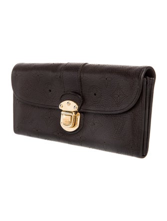 Louis Vuitton 2009 Monogram Pattern Wallet