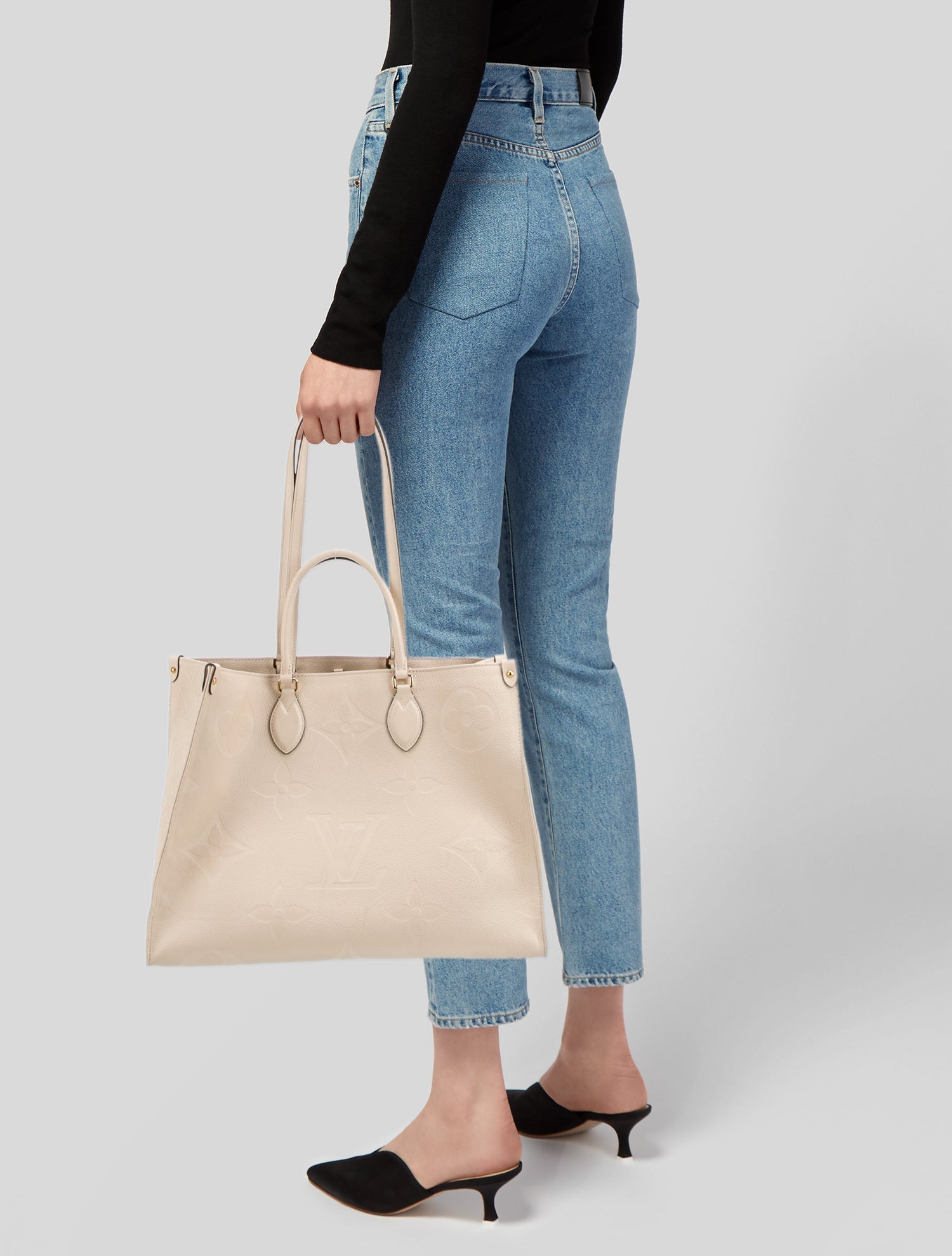 Louis Vuitton Monogram Giant OnTheGo GM