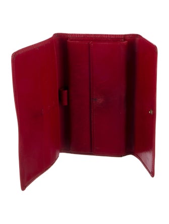 Louis Vuitton 1996 Epi Leather Wallet