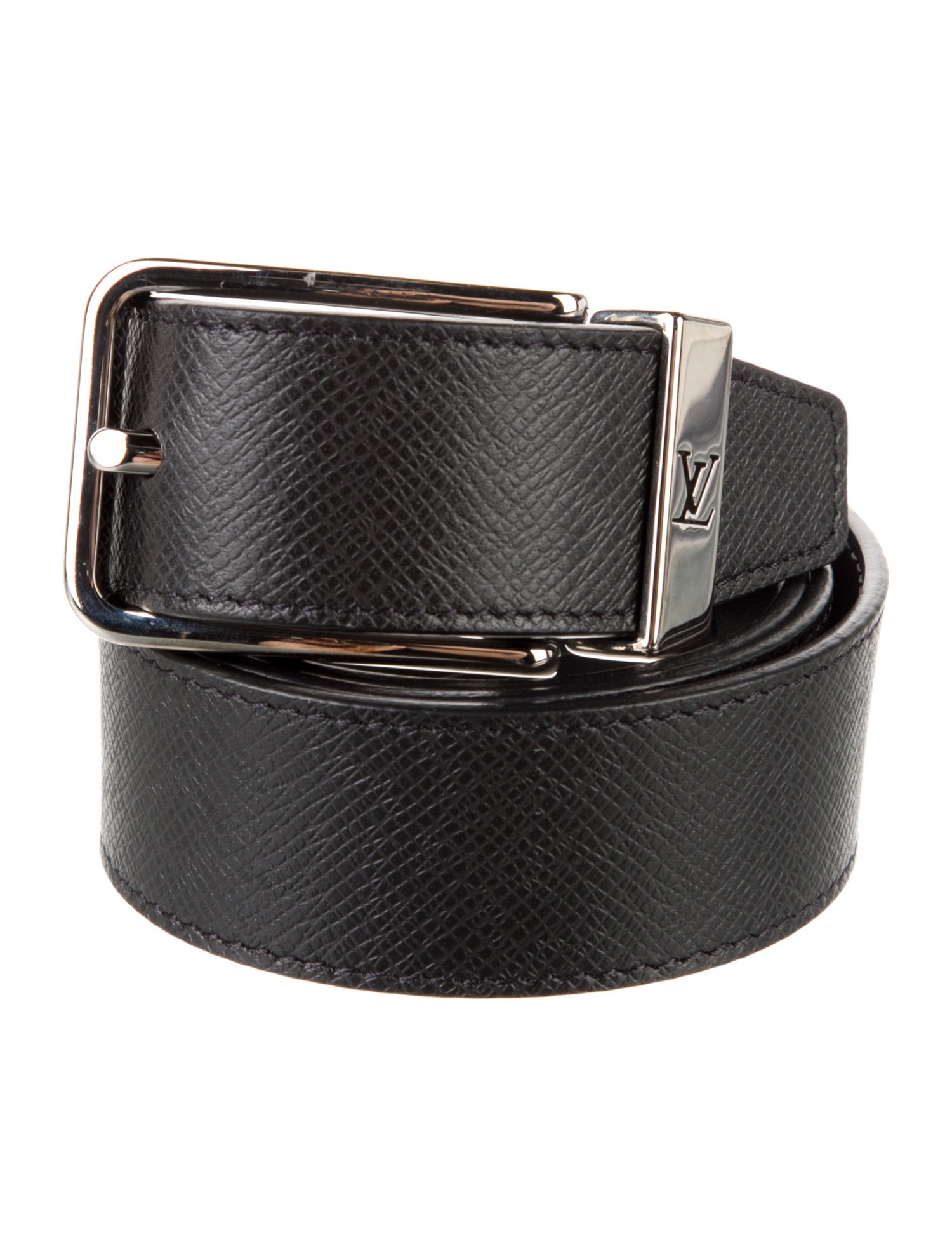 Louis Vuitton 2017 Taiga Leather Buckle