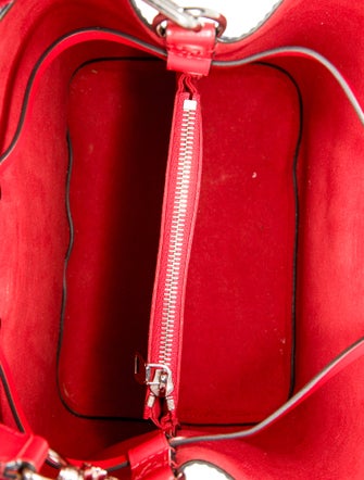 Louis Vuitton Epi Leather Néonoé MM