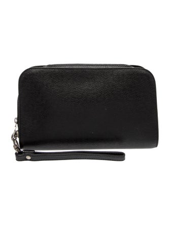 Louis Vuitton Taiga Leather Pochette Orsay