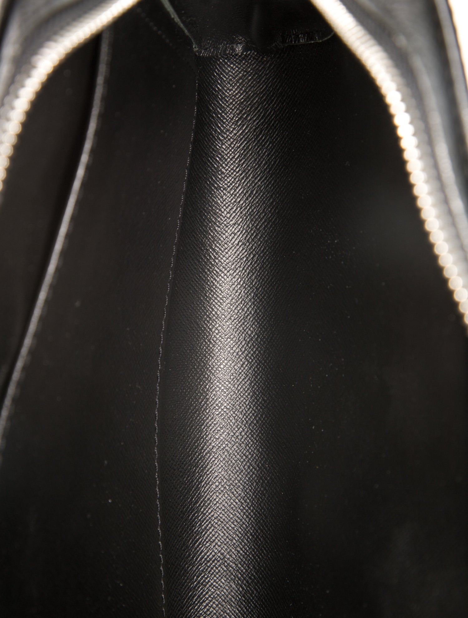 Louis Vuitton Taiga Leather Pochette Orsay