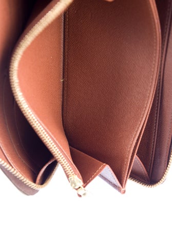 Louis Vuitton 2012 LV Monogram Zippy Wallet