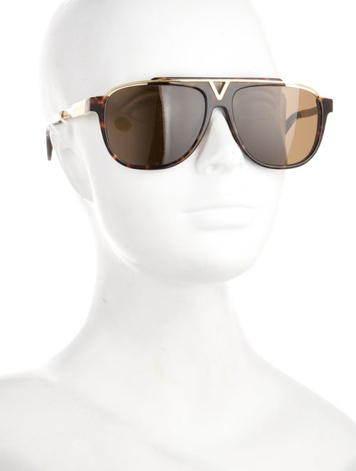 Louis Vuitton Mascot Aviator Sunglasses