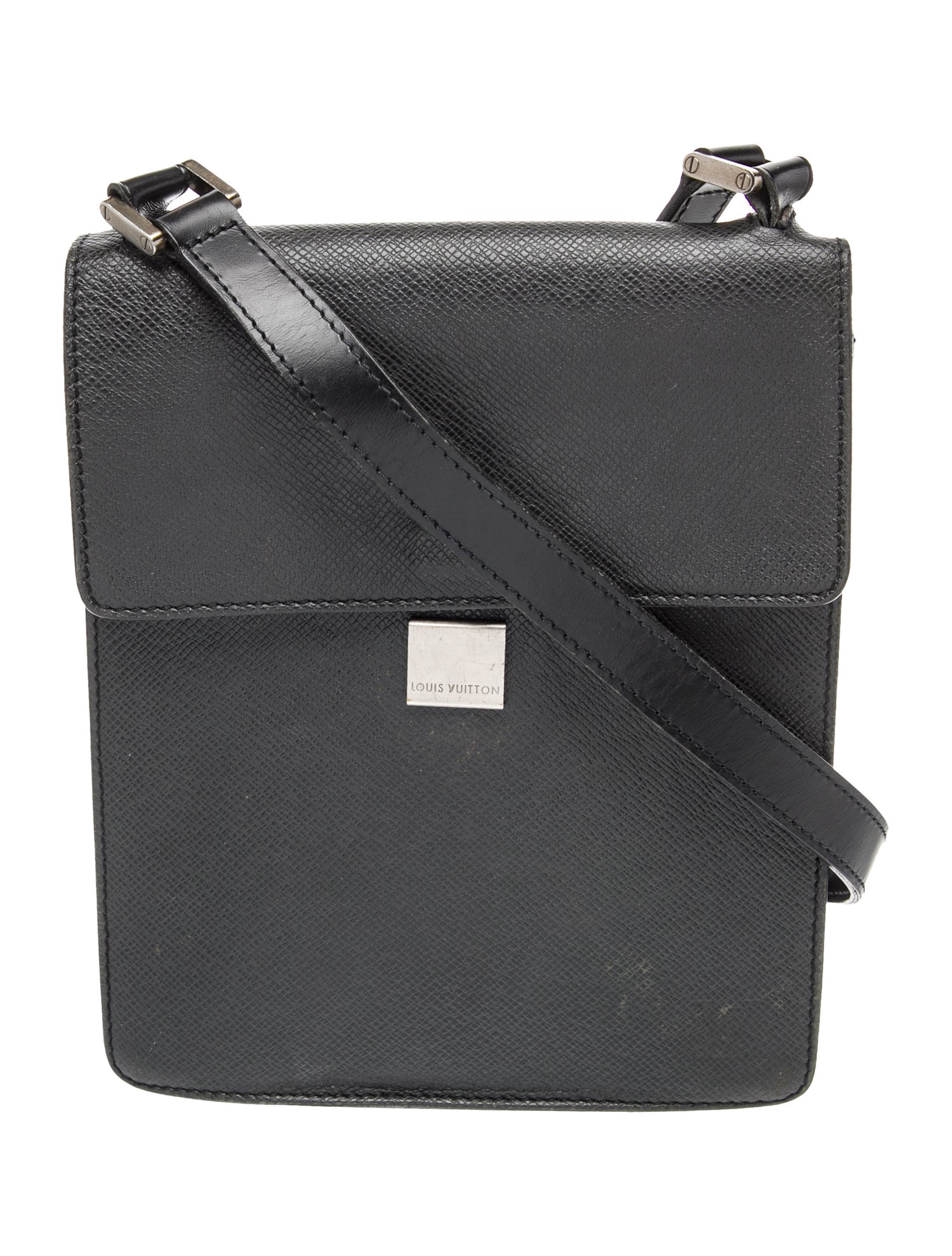 Louis Vuitton Taiga Leather Reporter