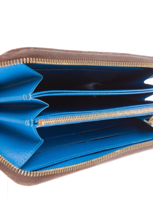 Louis Vuitton Leather Wallet