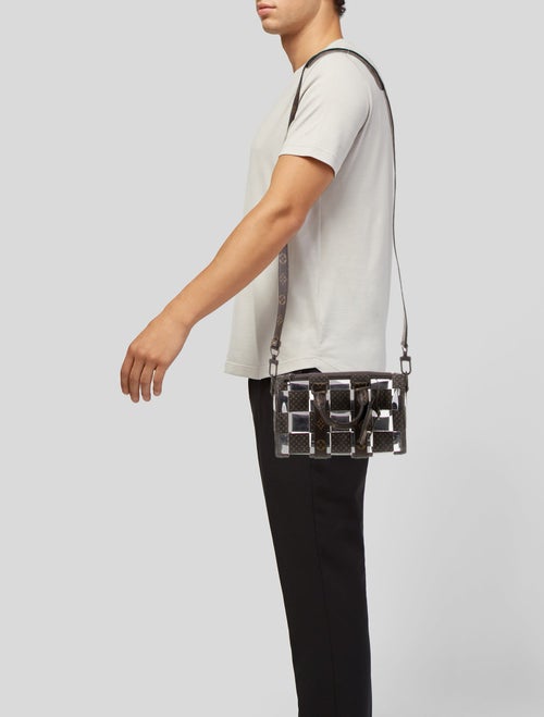 Louis Vuitton LV Monogram Keepall 25