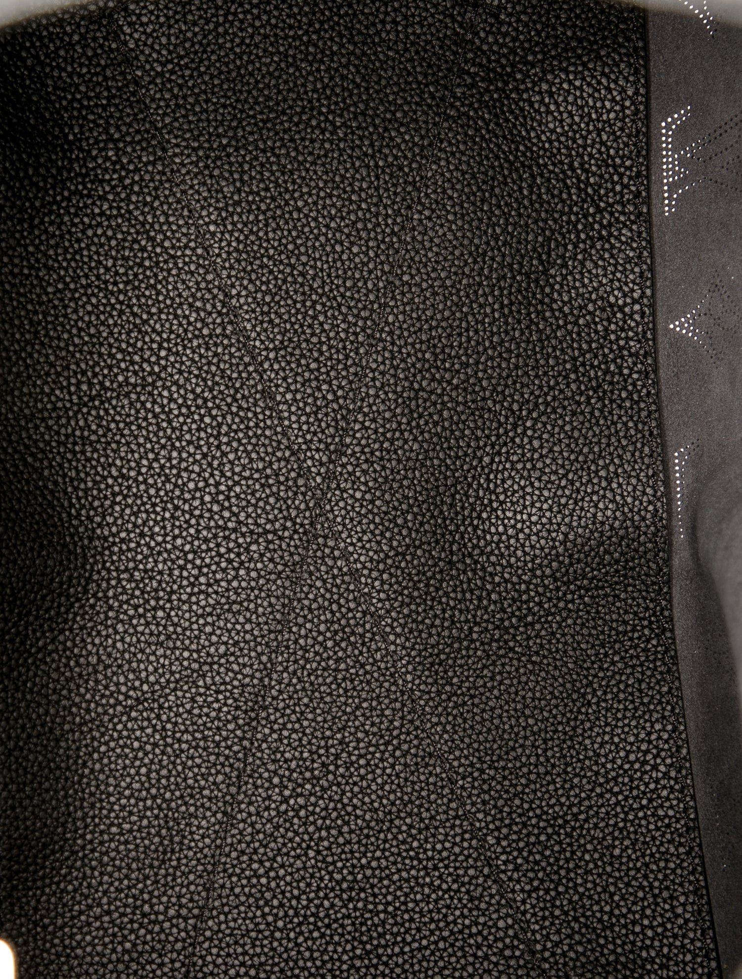 Louis Vuitton Mahina Leather Carmel Hobo