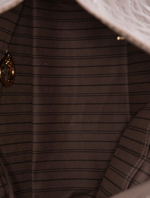 Louis Vuitton Monogram Artsy MM