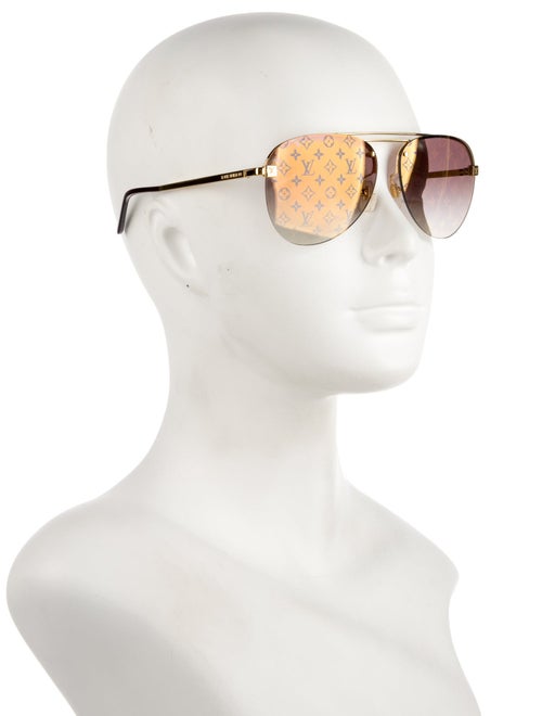 Louis Vuitton 2022 Clockwise Sunglasses