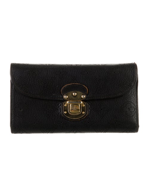 Louis Vuitton 2011 LV Monogram Amelia Wallet