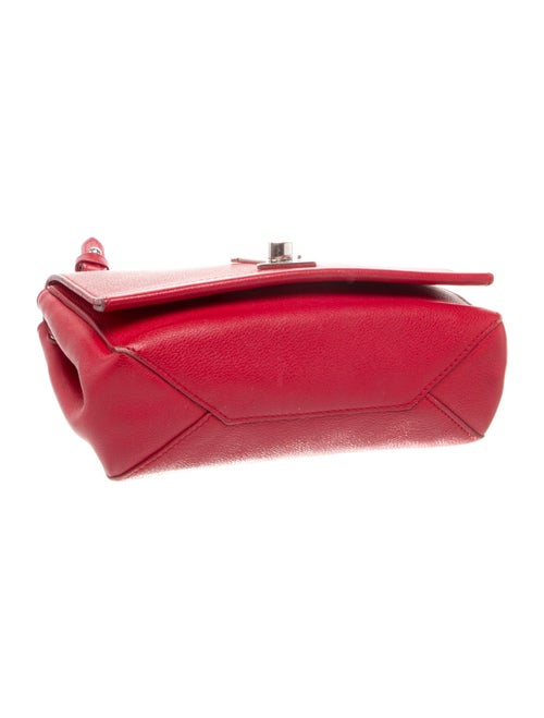 Louis Vuitton Taurillon Leather Lockme II