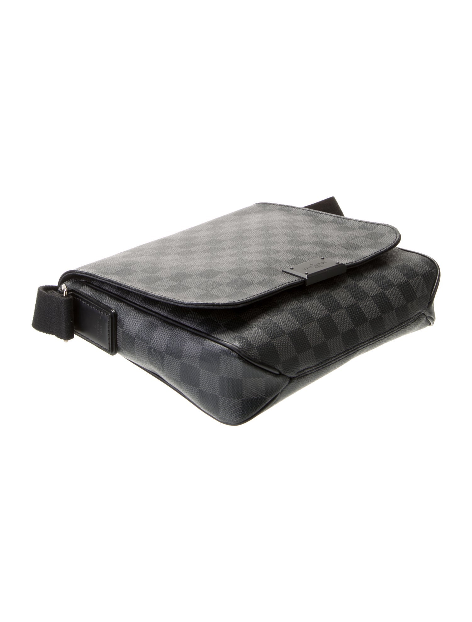 Louis Vuitton Damier Graphite District PM