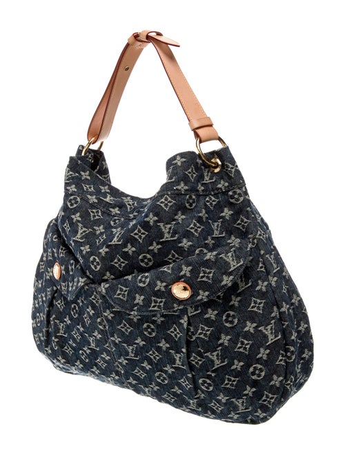 Louis Vuitton LV Monogram Daily GM