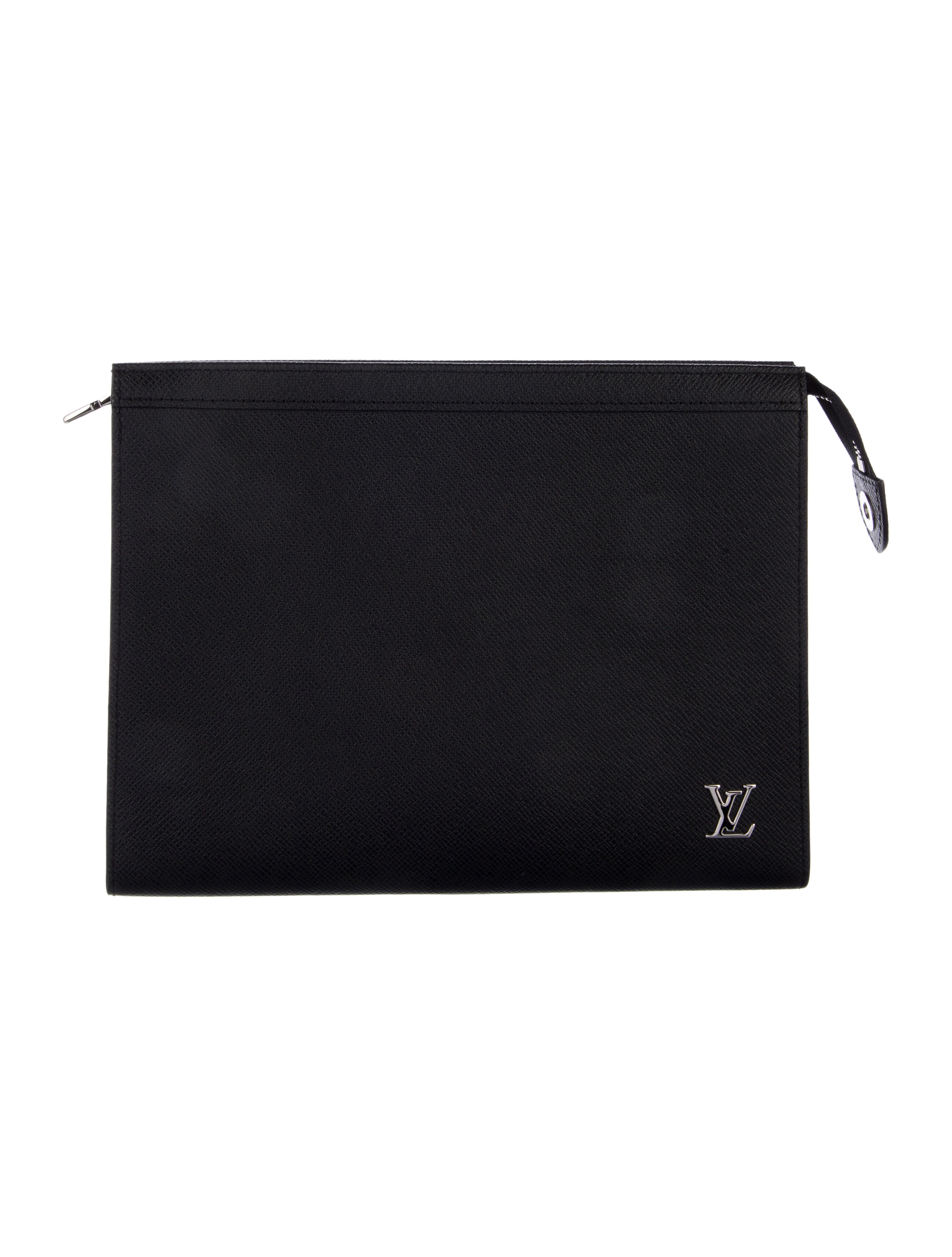 Louis Vuitton Taiga Leather Pochette Voyage MM