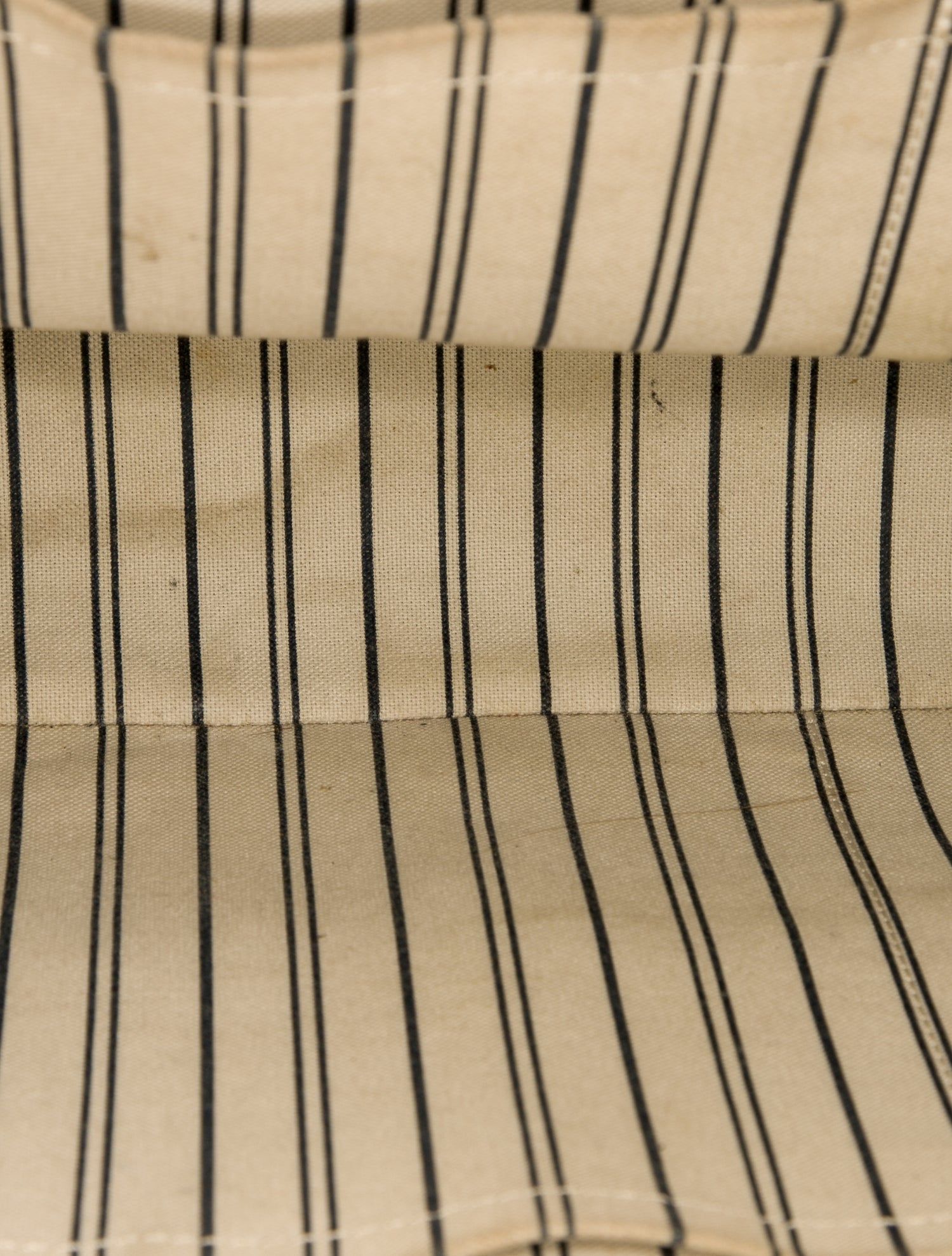 Louis Vuitton LV Monogram Artsy