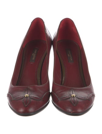 Louis Vuitton Leather Pumps