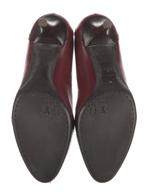 Louis Vuitton Leather Pumps