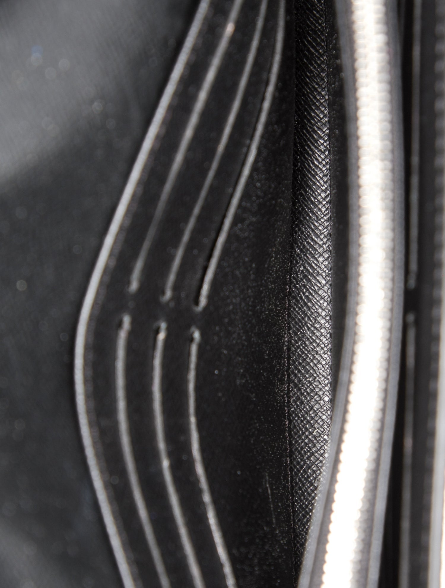 Louis Vuitton Epi Leather Twist Wallet